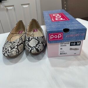 Pop Captive Snake Print Shoes NWT